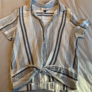 Universal Thread striped top